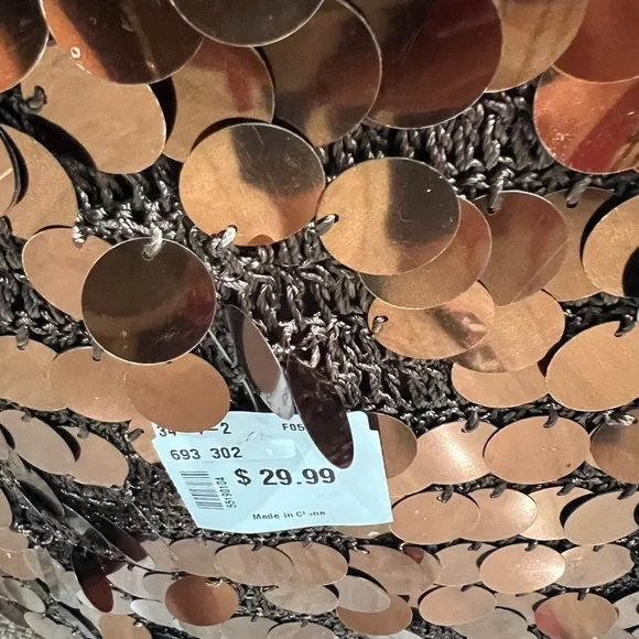 Aldo crochet slouchy bag with shiny sequin disks Velcro closure. - Picture 7 of 8